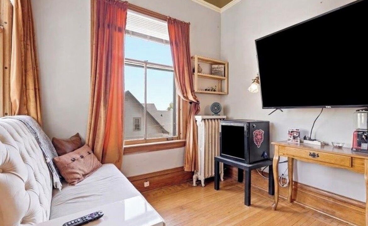 Photo of Livingroom in Dubuque