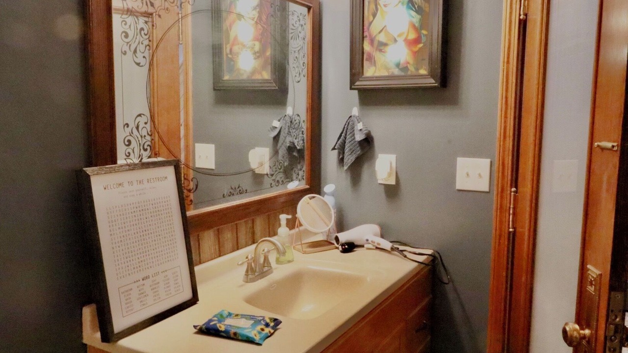 Photo of Bathroom in Lafayette County