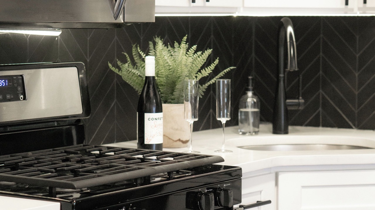 Photo of Kitchen in Randall Manor