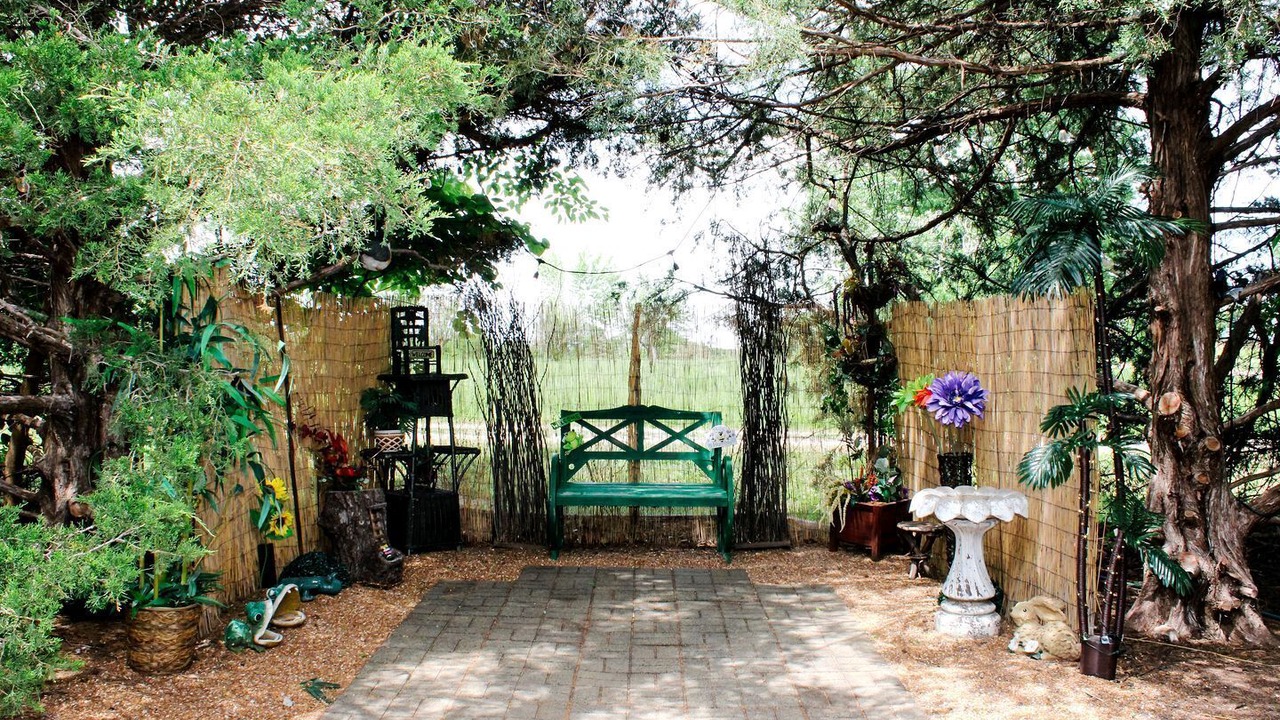 Photo of Outdoor in Neal