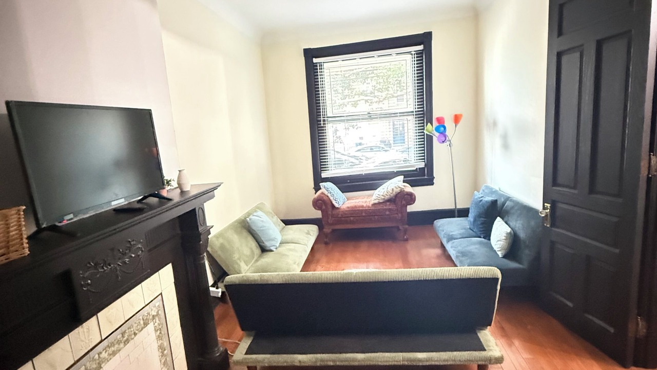 Photo of Livingroom in Spruce Hill