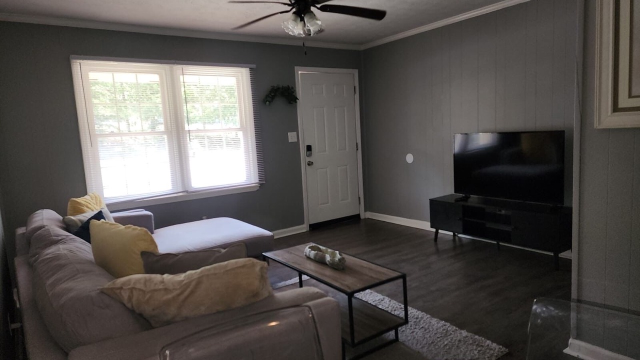 Photo of Livingroom in Silver Creek