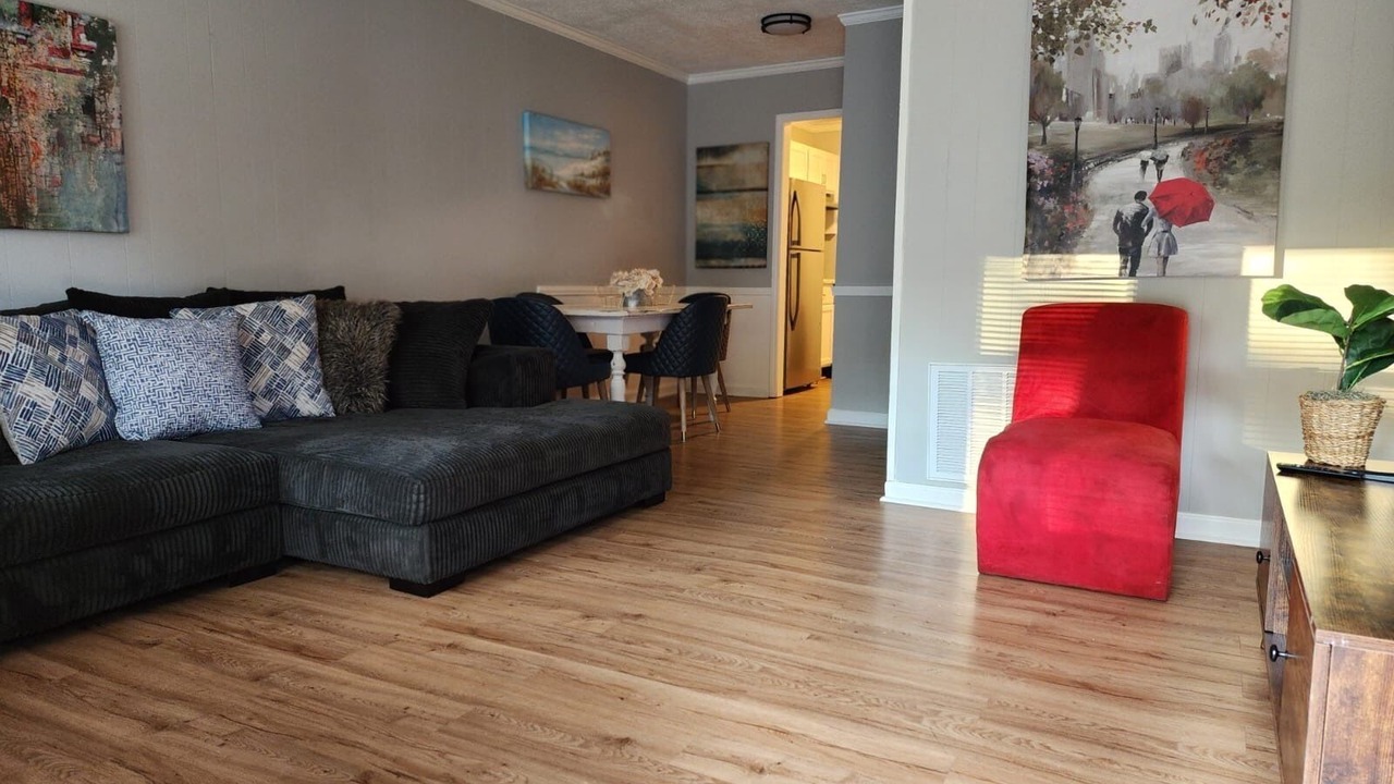 Photo of Livingroom in Silver Creek
