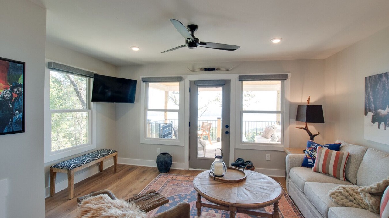 Photo of Livingroom in Groveoak
