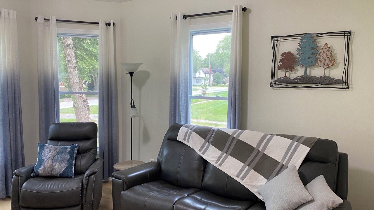 Photo of Livingroom in Dallas Center