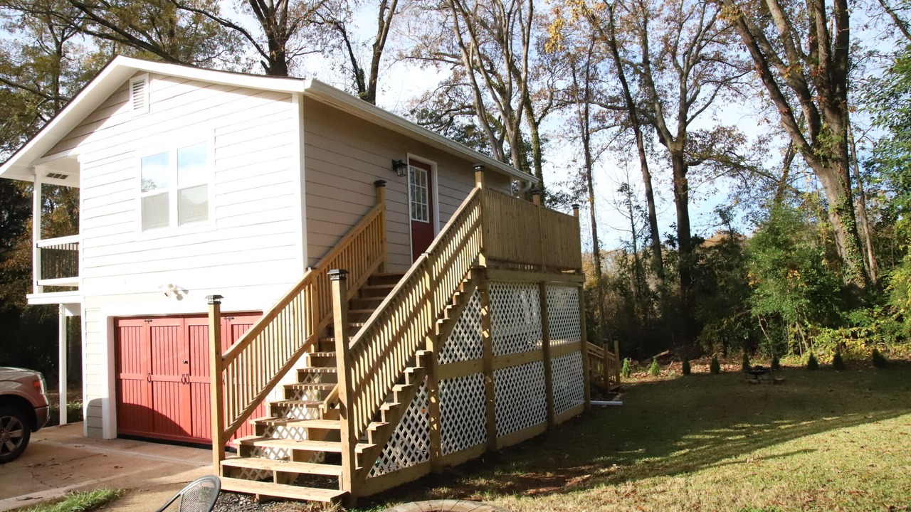Photo of Outdoor in LaGrange