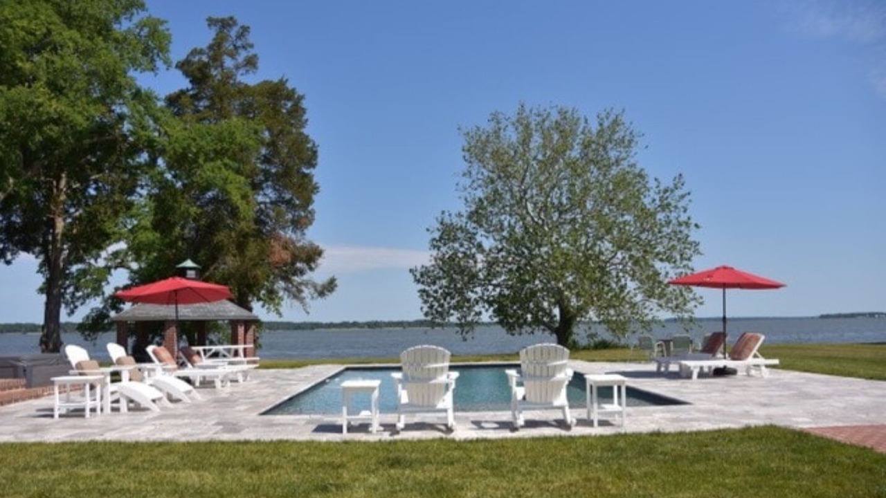 Photo of Outdoor in Secretary