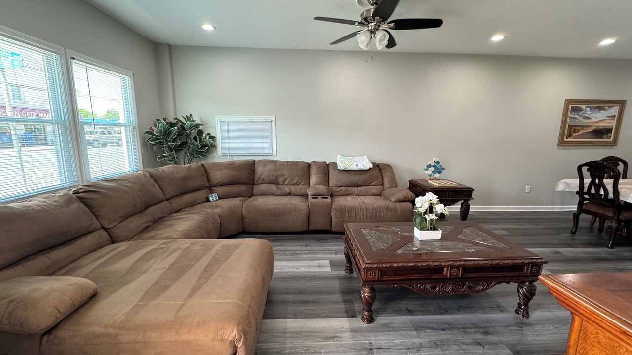 Photo of Livingroom in Ocean Gate