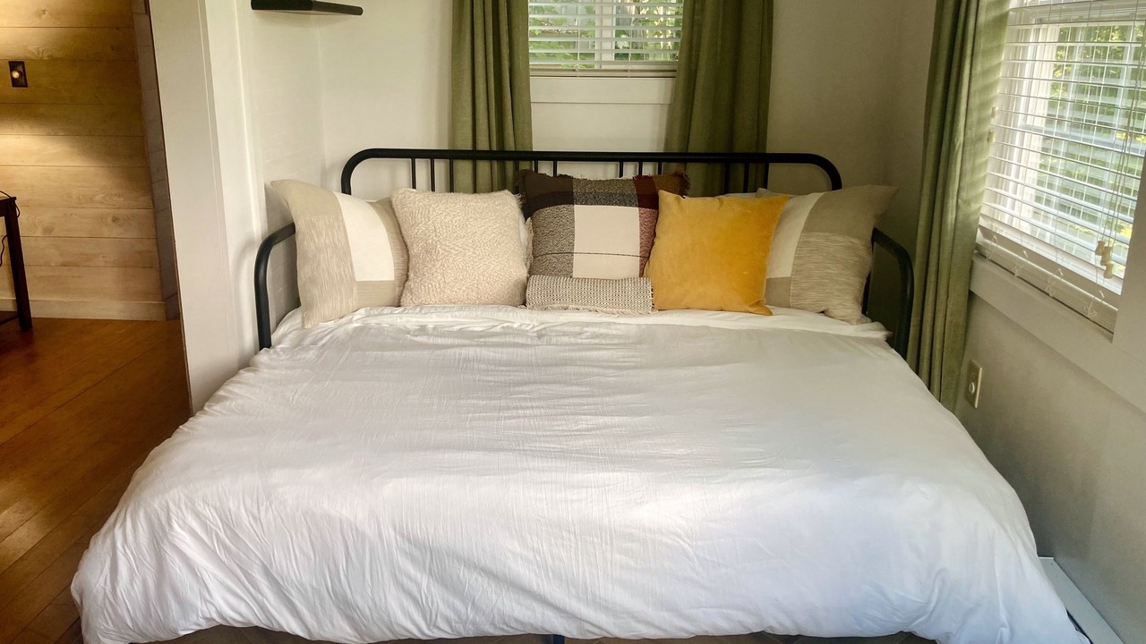 Photo of Bedroom in Mill Ridge
