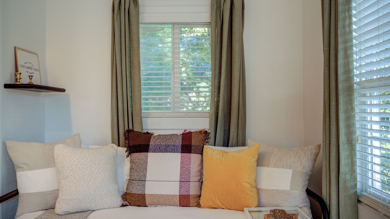 Photo of Bedroom in Mill Ridge