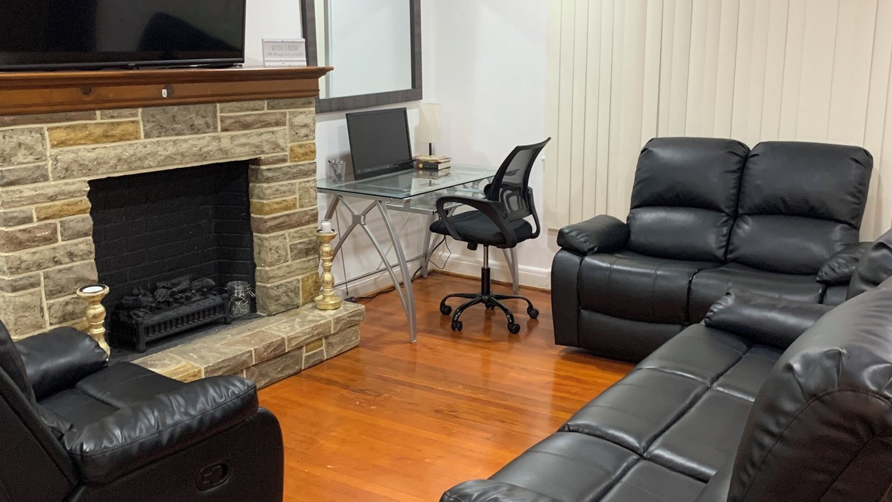 Photo of Livingroom in Downtown Baltimore