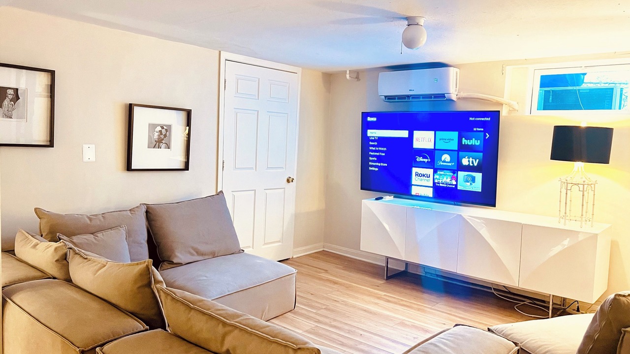 Photo of Livingroom in Bethesda