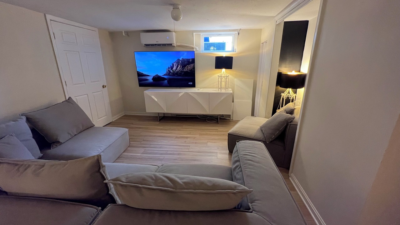 Photo of Livingroom in Bethesda