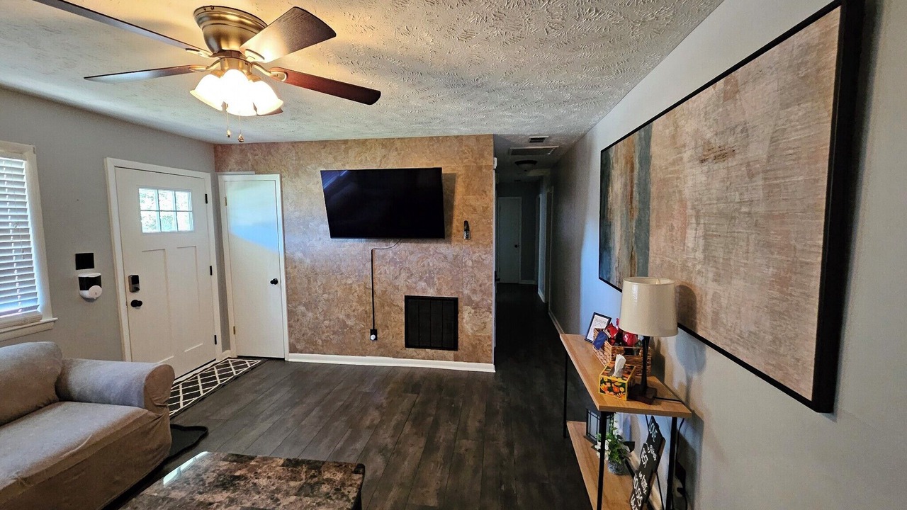 Photo of Livingroom in Fayetteville