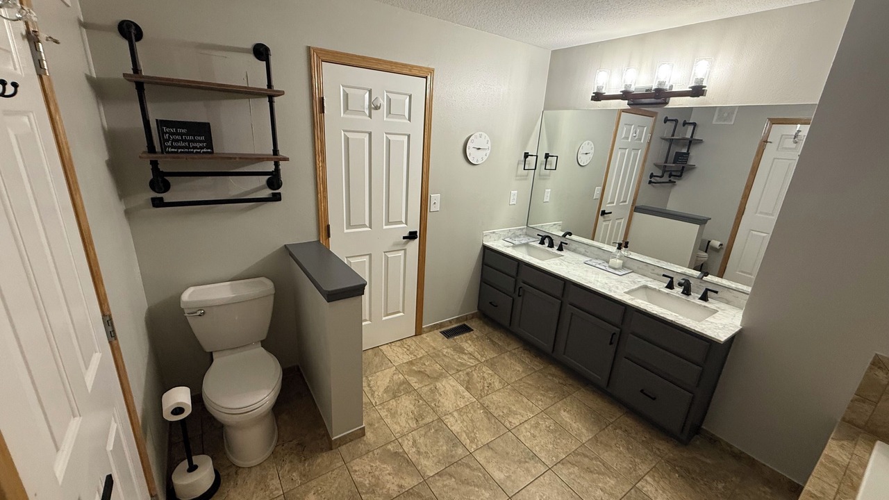 Photo of Bathroom in West Des Moines