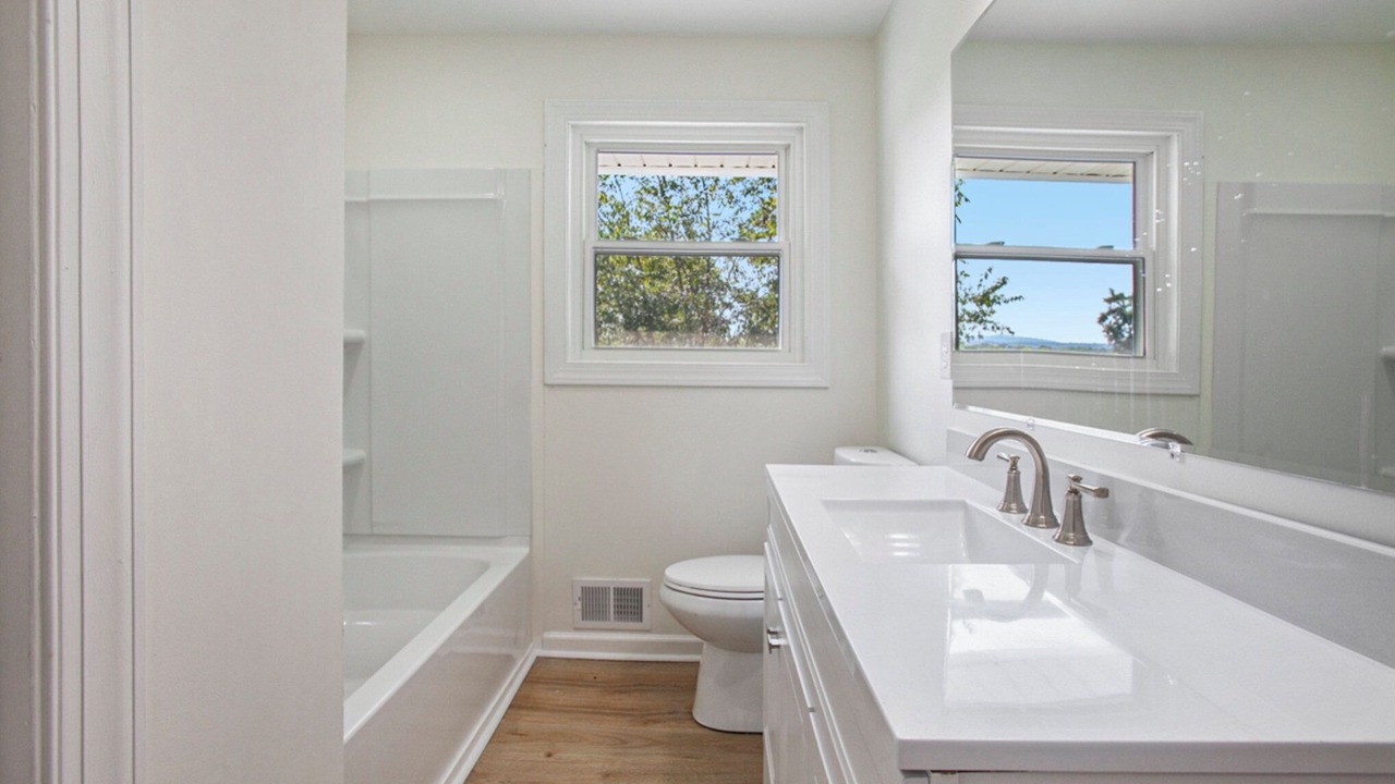 Photo of Bathroom in Resaca