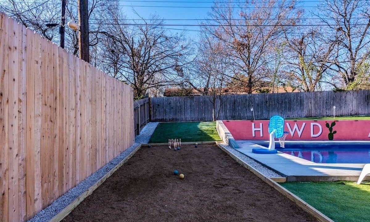 Photo of Outdoor in Windsor Hills