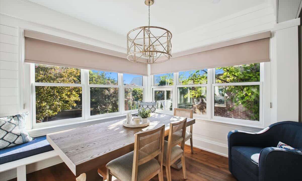 Photo of Livingroom in Historic District