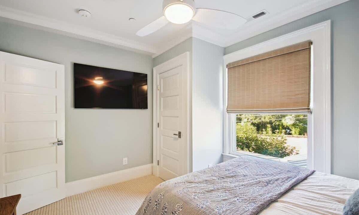 Photo of Bedroom in Historic District