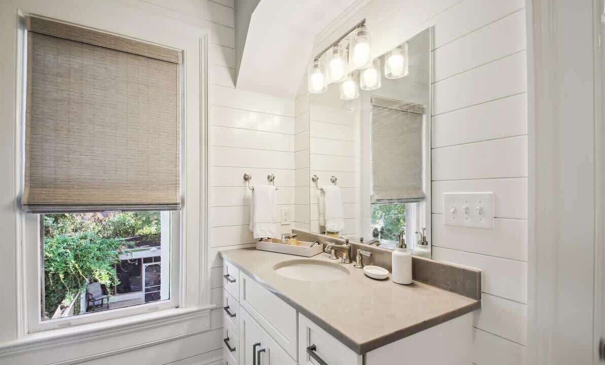 Photo of Bathroom in Historic District