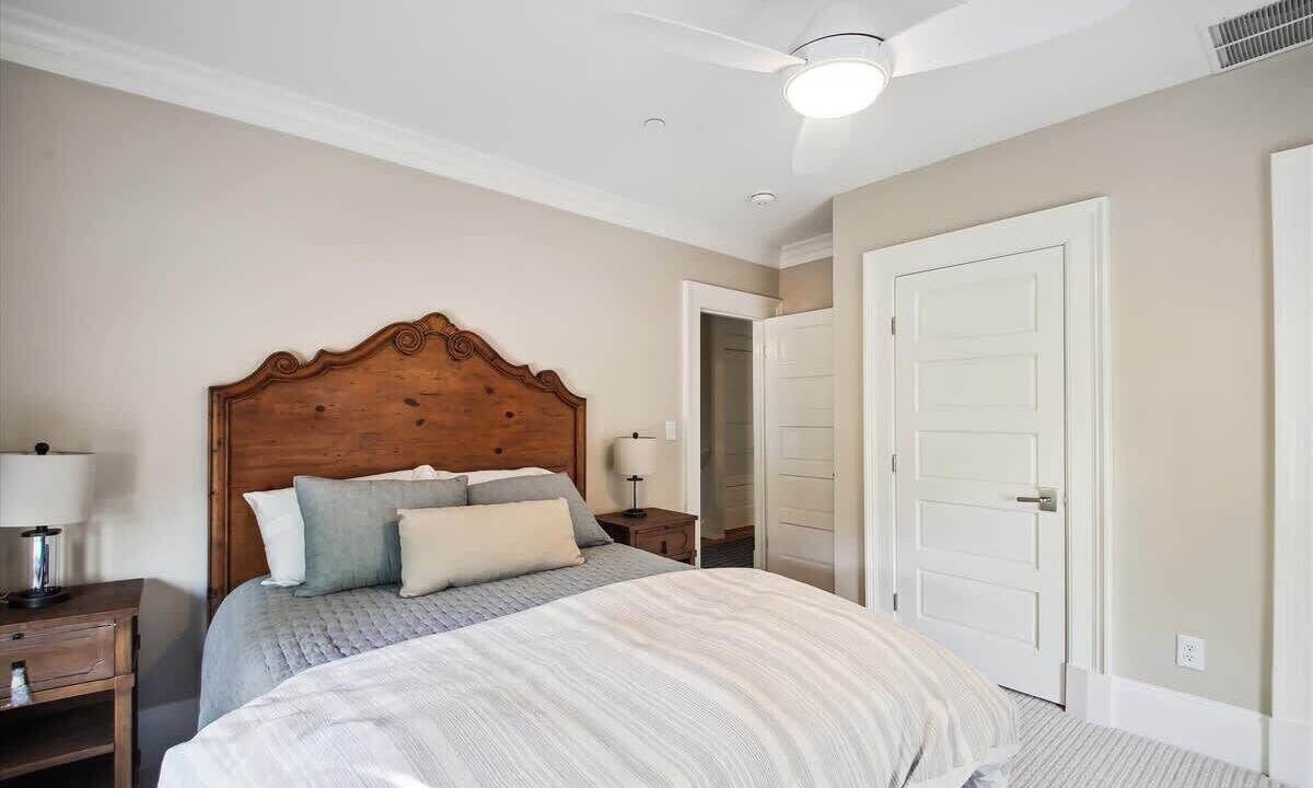 Photo of Bedroom in Historic District