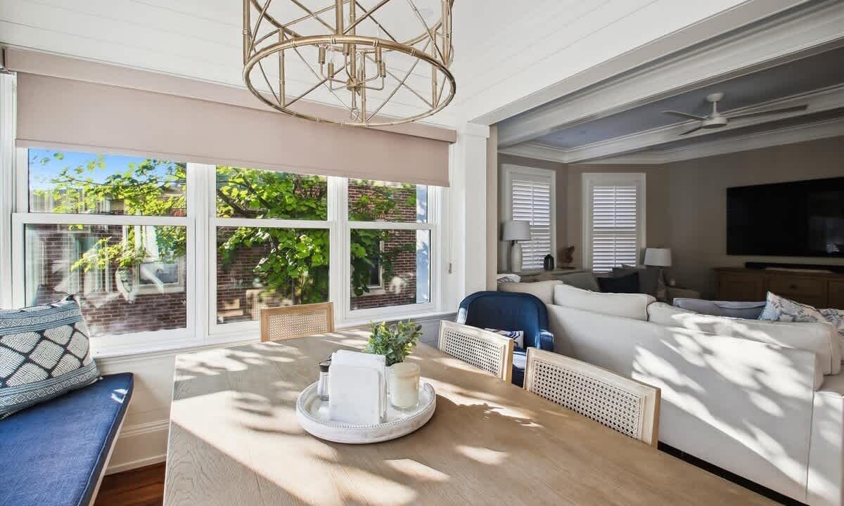 Photo of Livingroom in Historic District