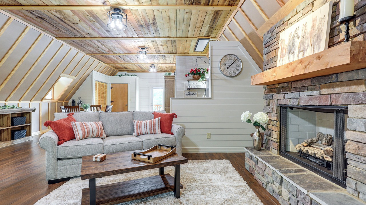 Photo of Livingroom in Cartersville