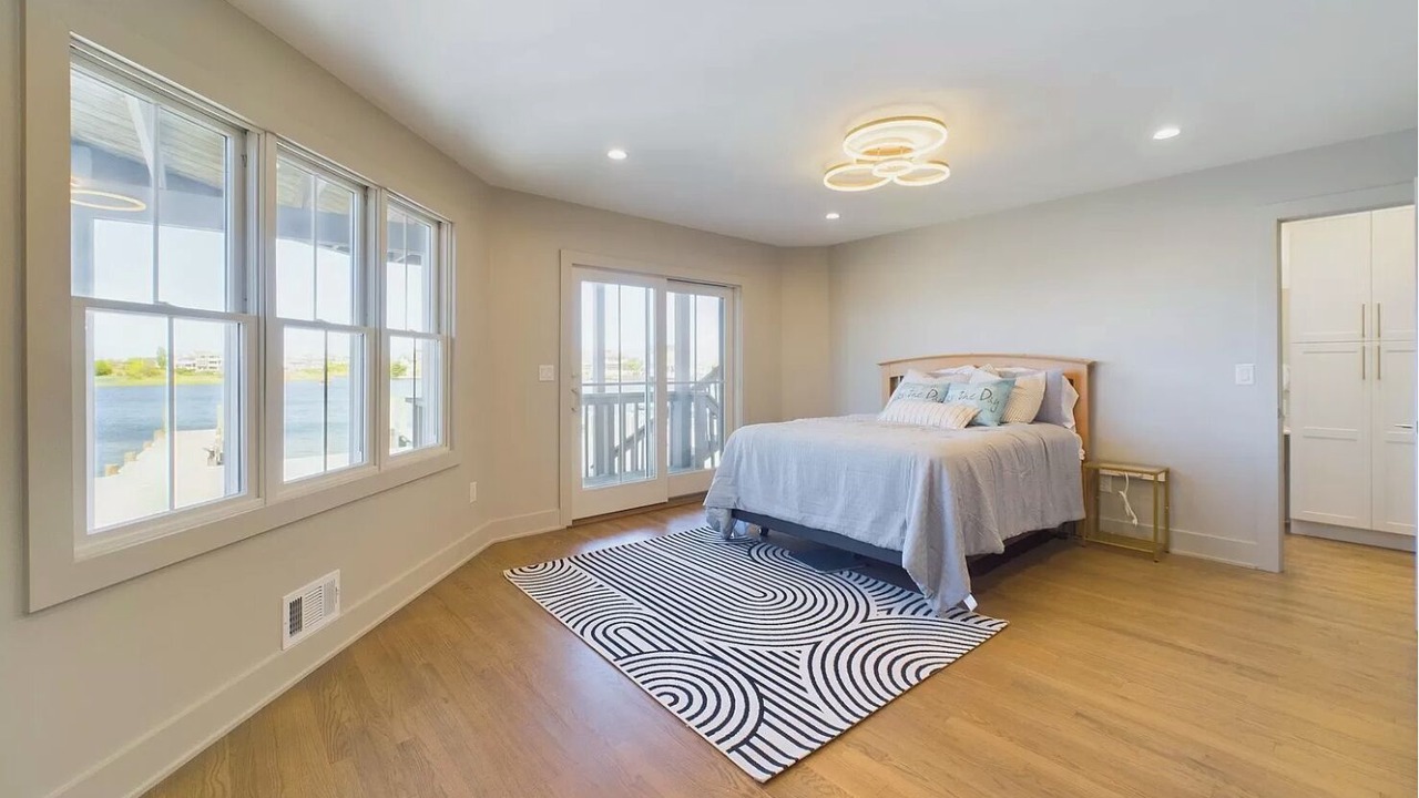 Photo of Bedroom in Ortley Beach