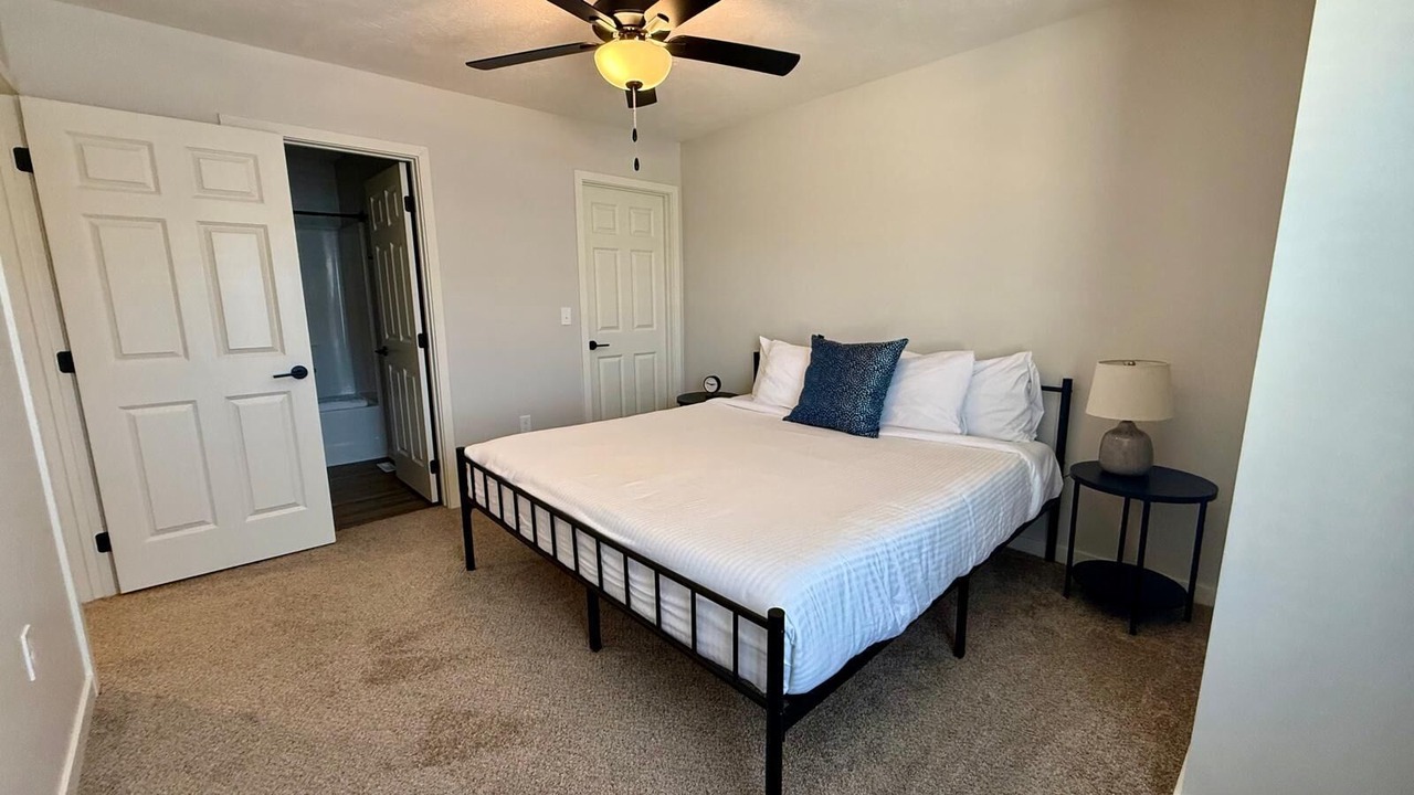 Photo of Bedroom in Elkhorn