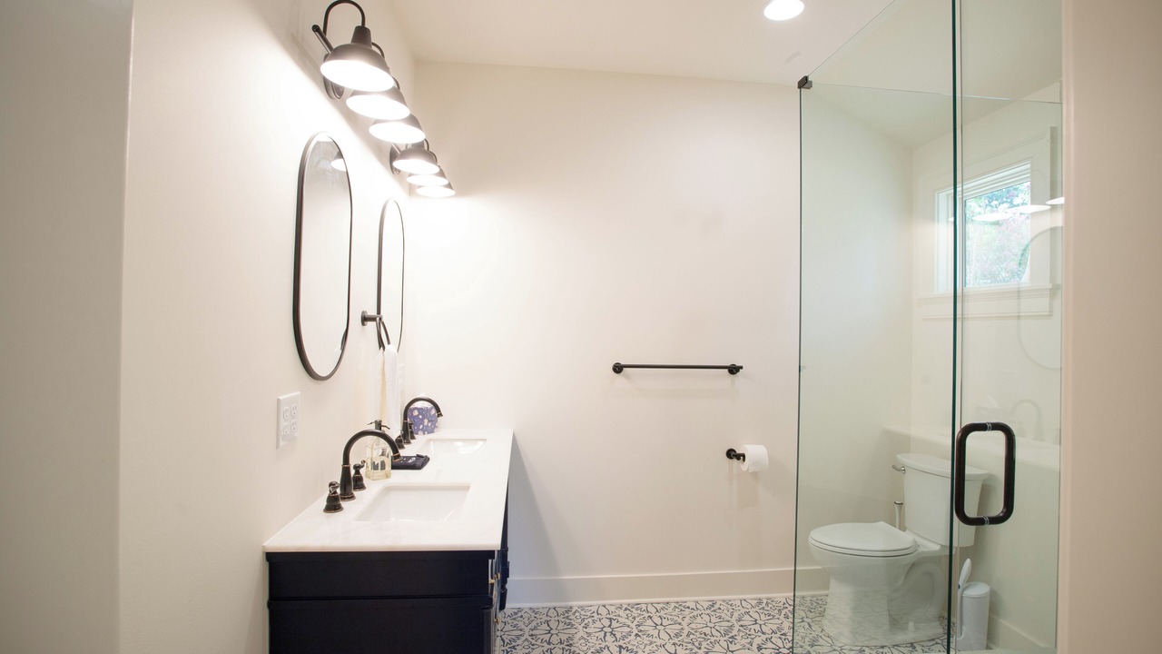 Photo of Bathroom in Murfreesboro