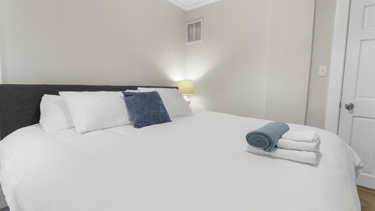 Photo of Bedroom in Libertyville