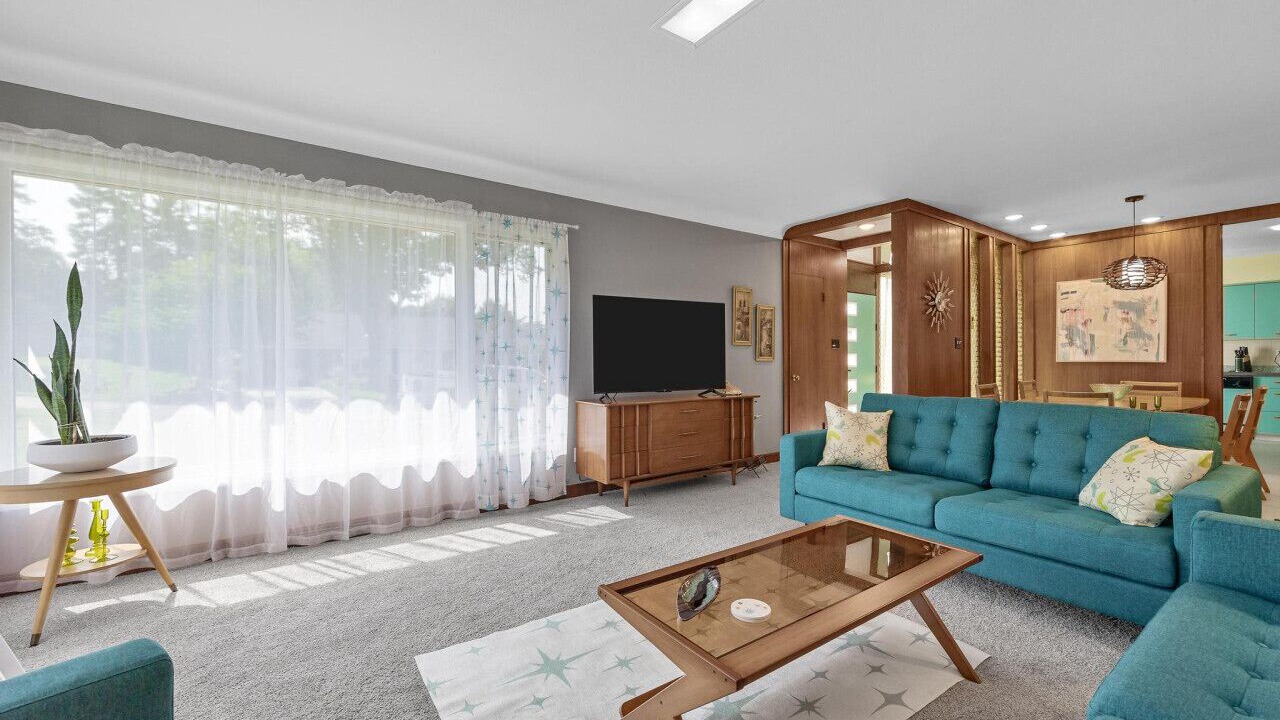 Photo of Livingroom in Cedar Rapids