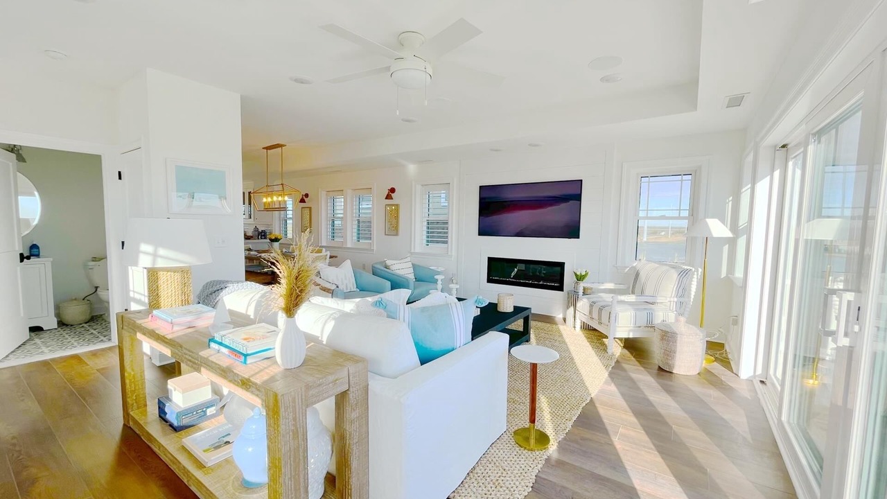 Photo of Livingroom in Cape May Court House