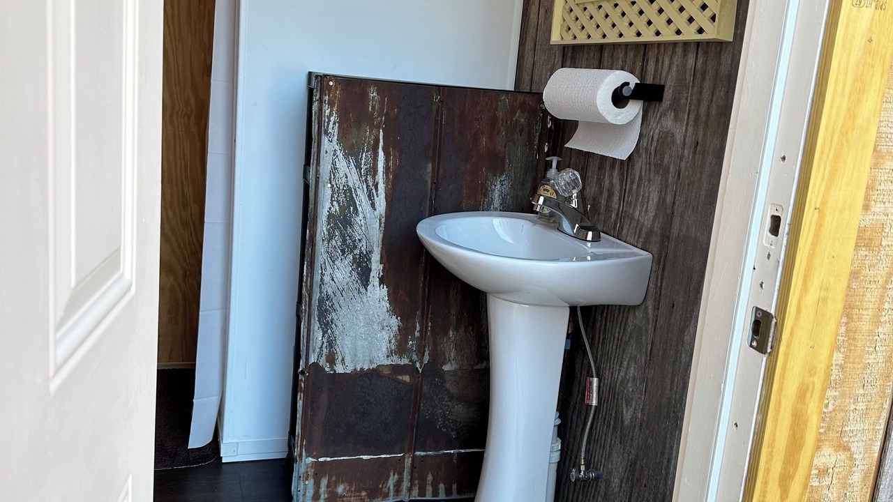 Photo of Bathroom in Lupton City