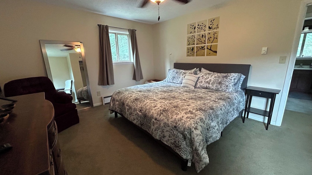 Photo of Bedroom in Points