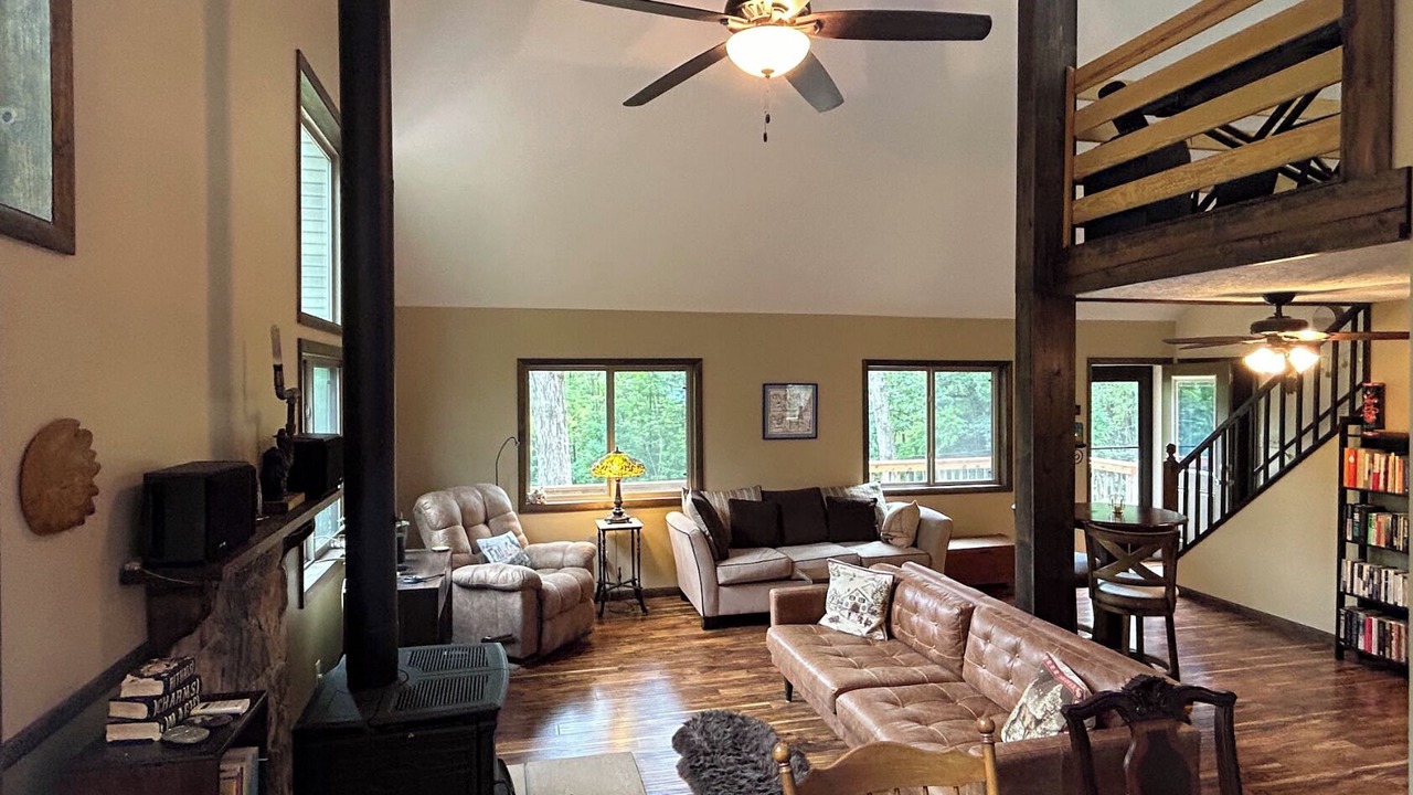 Photo of Livingroom in Points