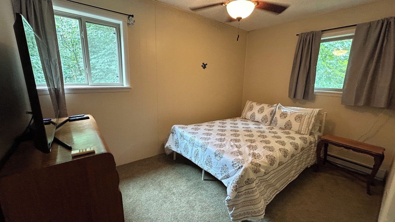 Photo of Bedroom in Points