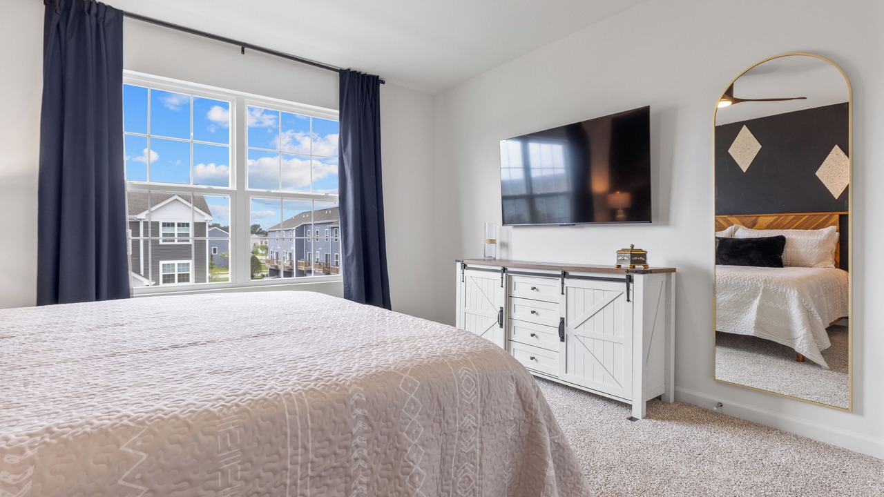 Photo of Bedroom in Solon Mills