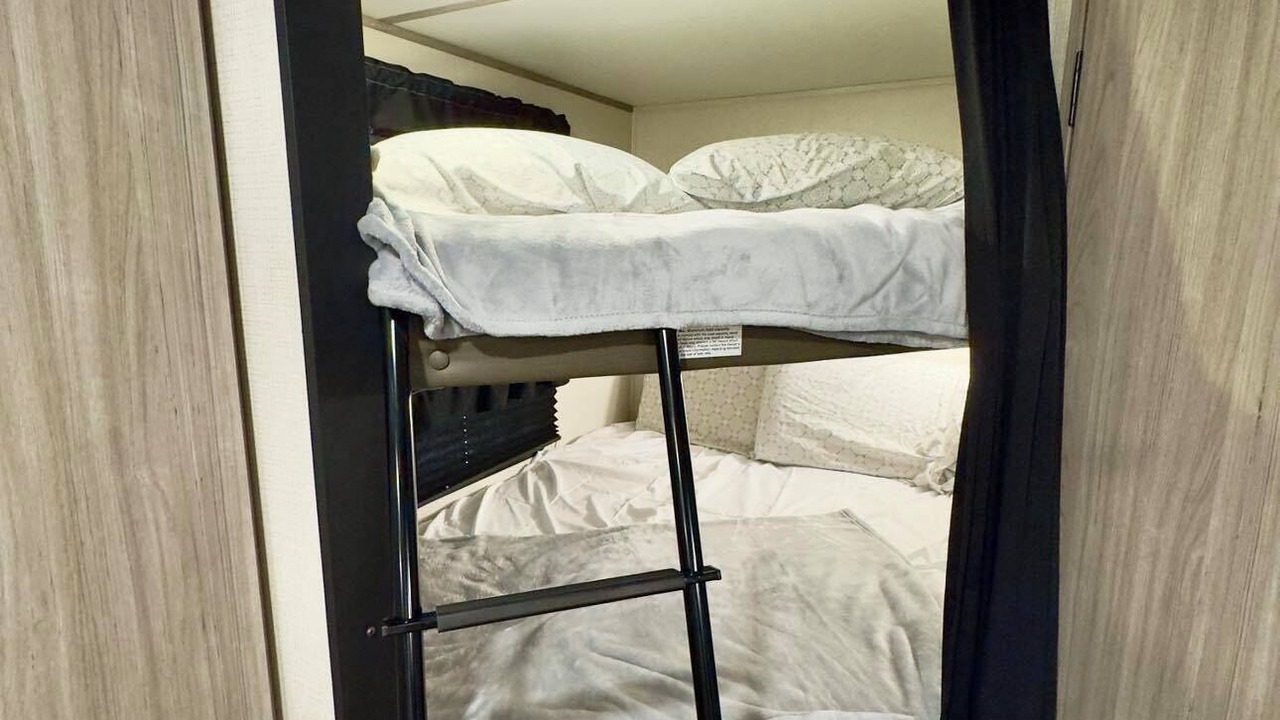 Photo of Bedroom in Albertville