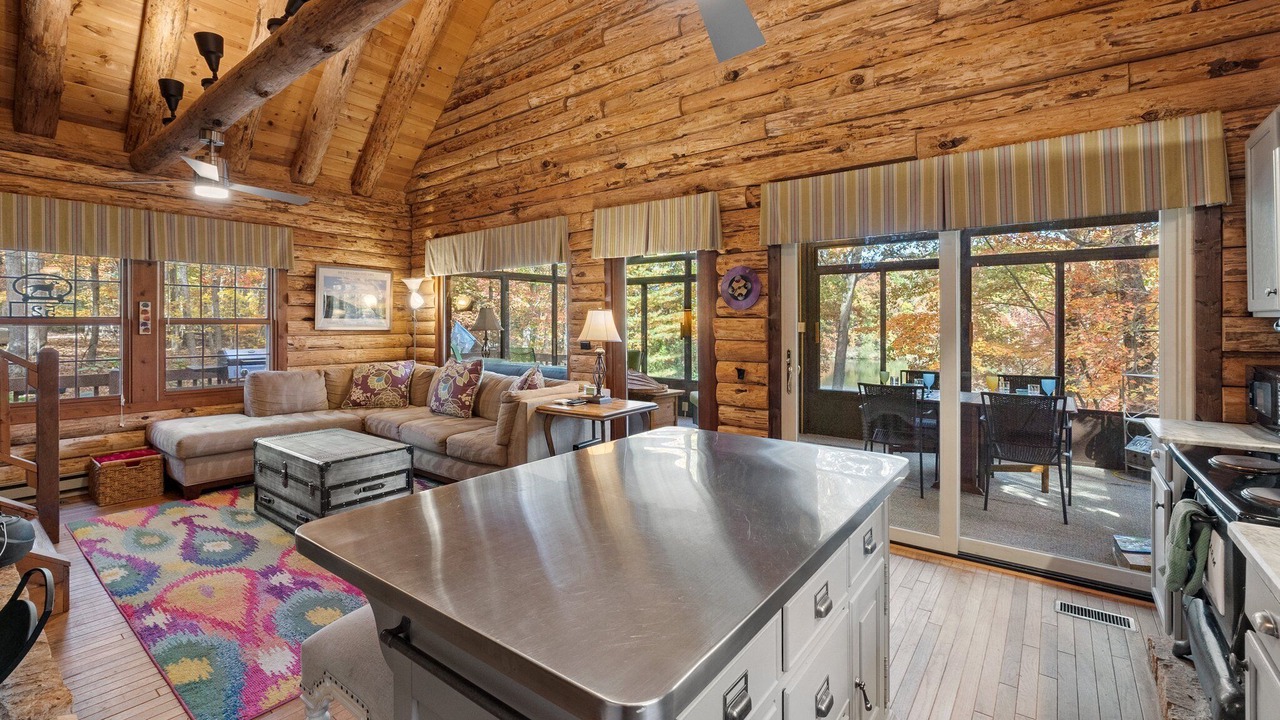 Photo of Livingroom in Kabletown