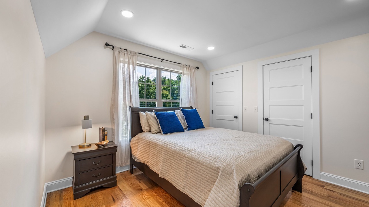 Photo of Bedroom in Mentone