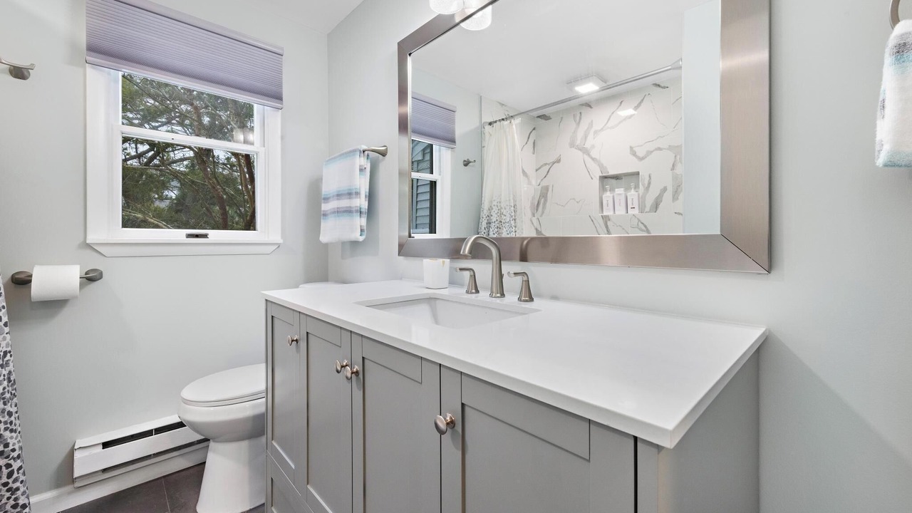Photo of Bathroom in Beach Haven Terrace