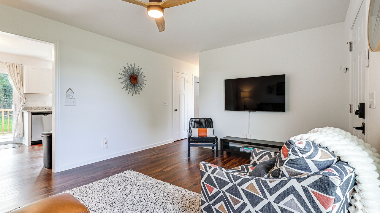 Photo of Livingroom in Guntersville