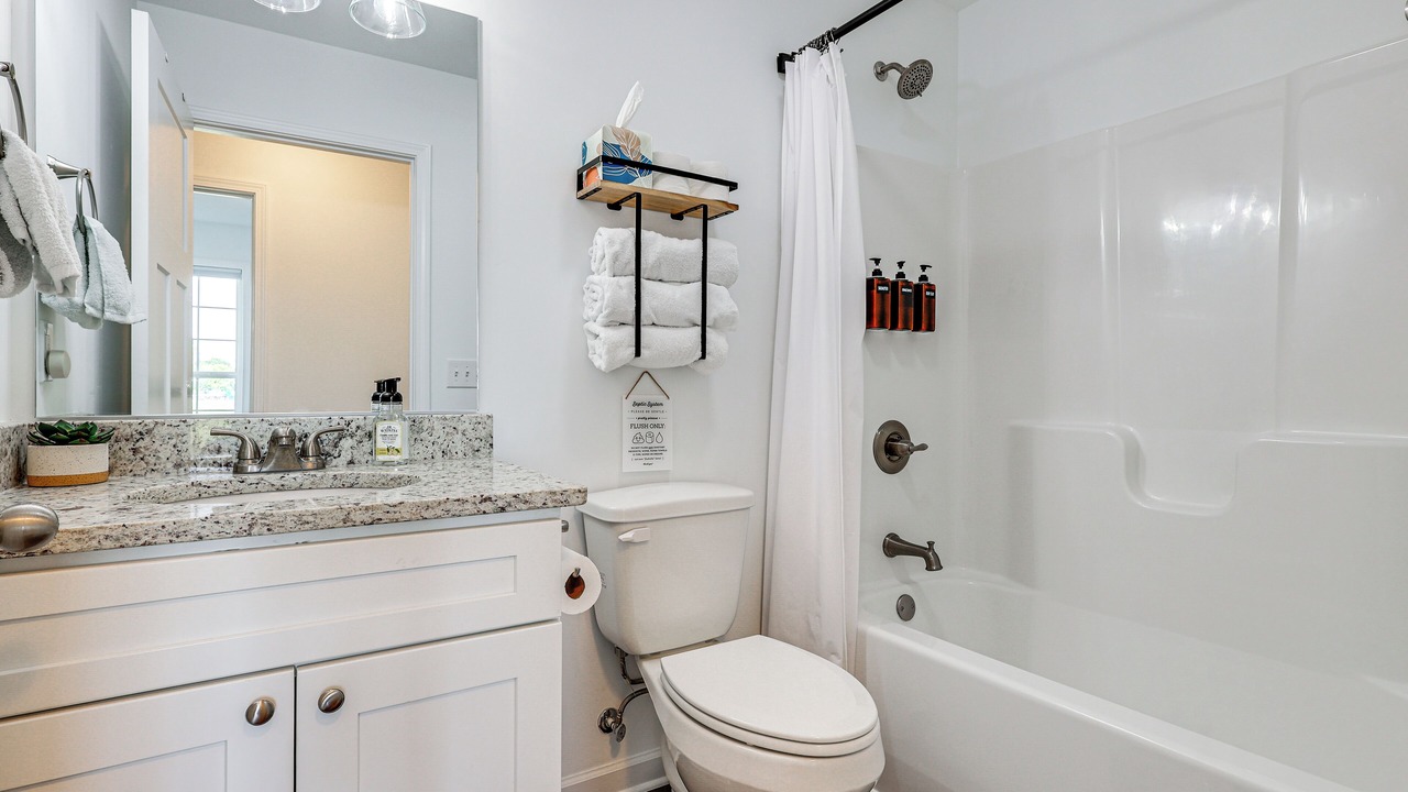 Photo of Bathroom in Guntersville