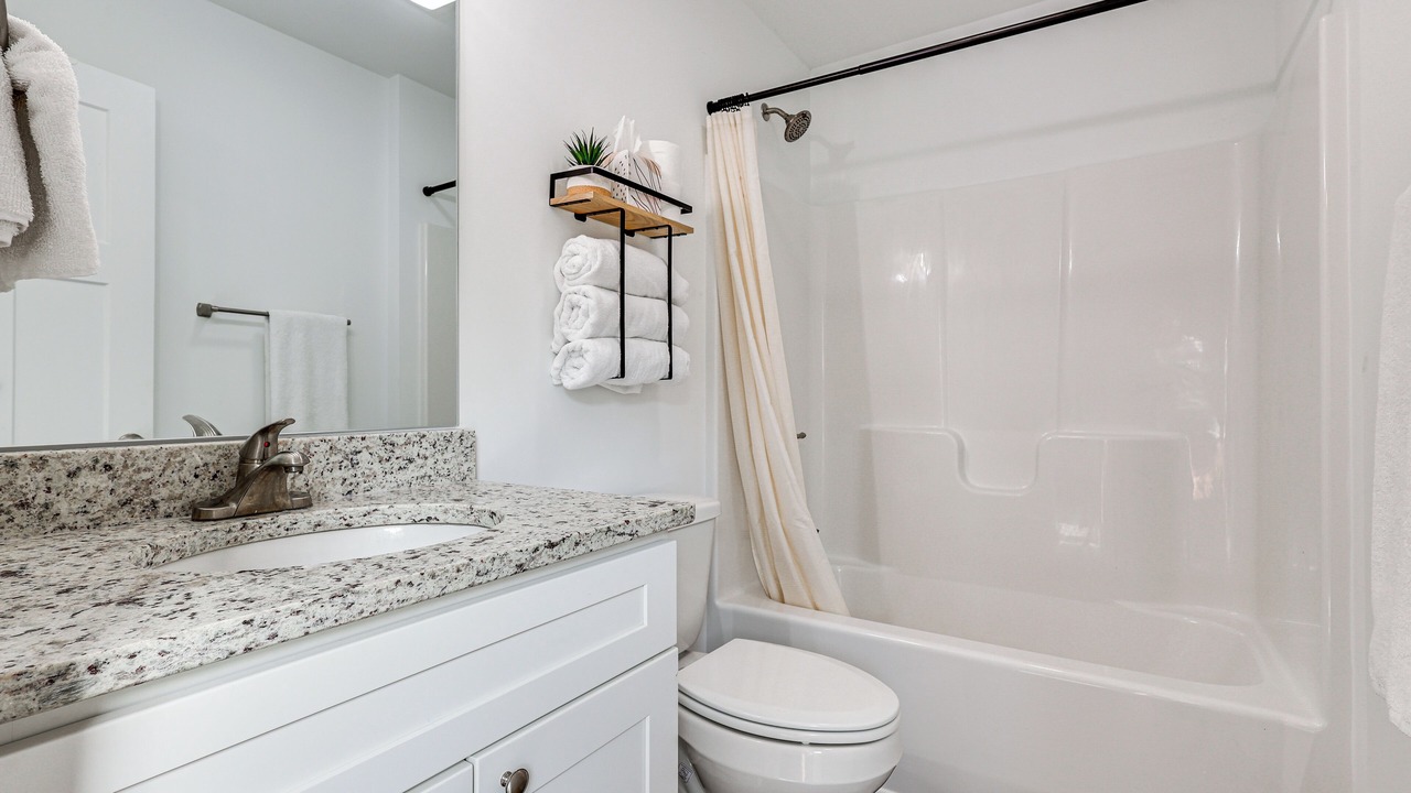Photo of Bathroom in Guntersville