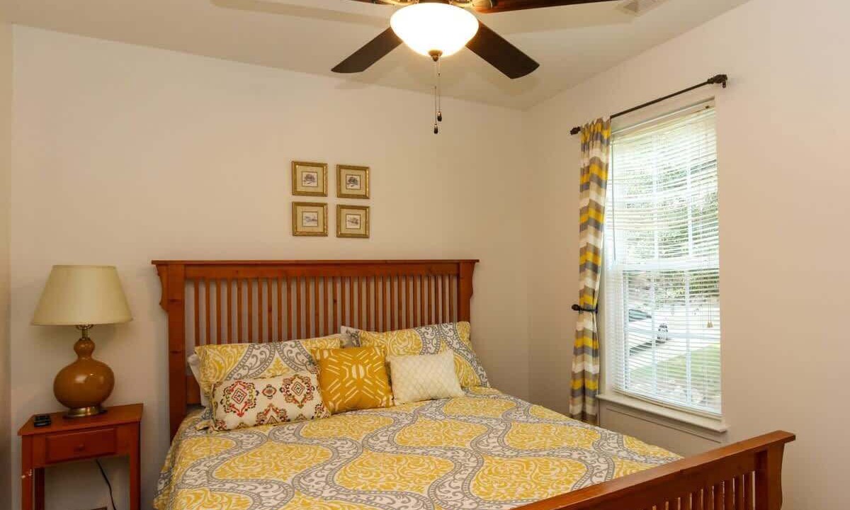 Photo of Bedroom in Leesburg