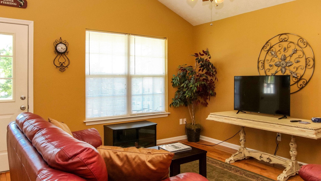 Photo of Livingroom in Leesburg