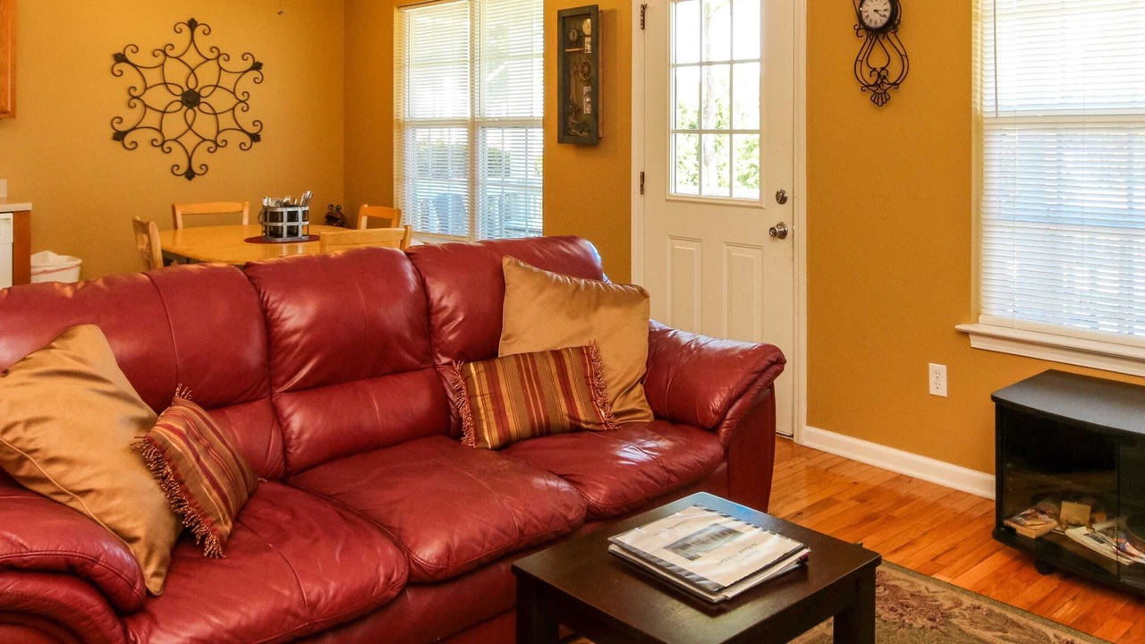 Photo of Livingroom in Leesburg