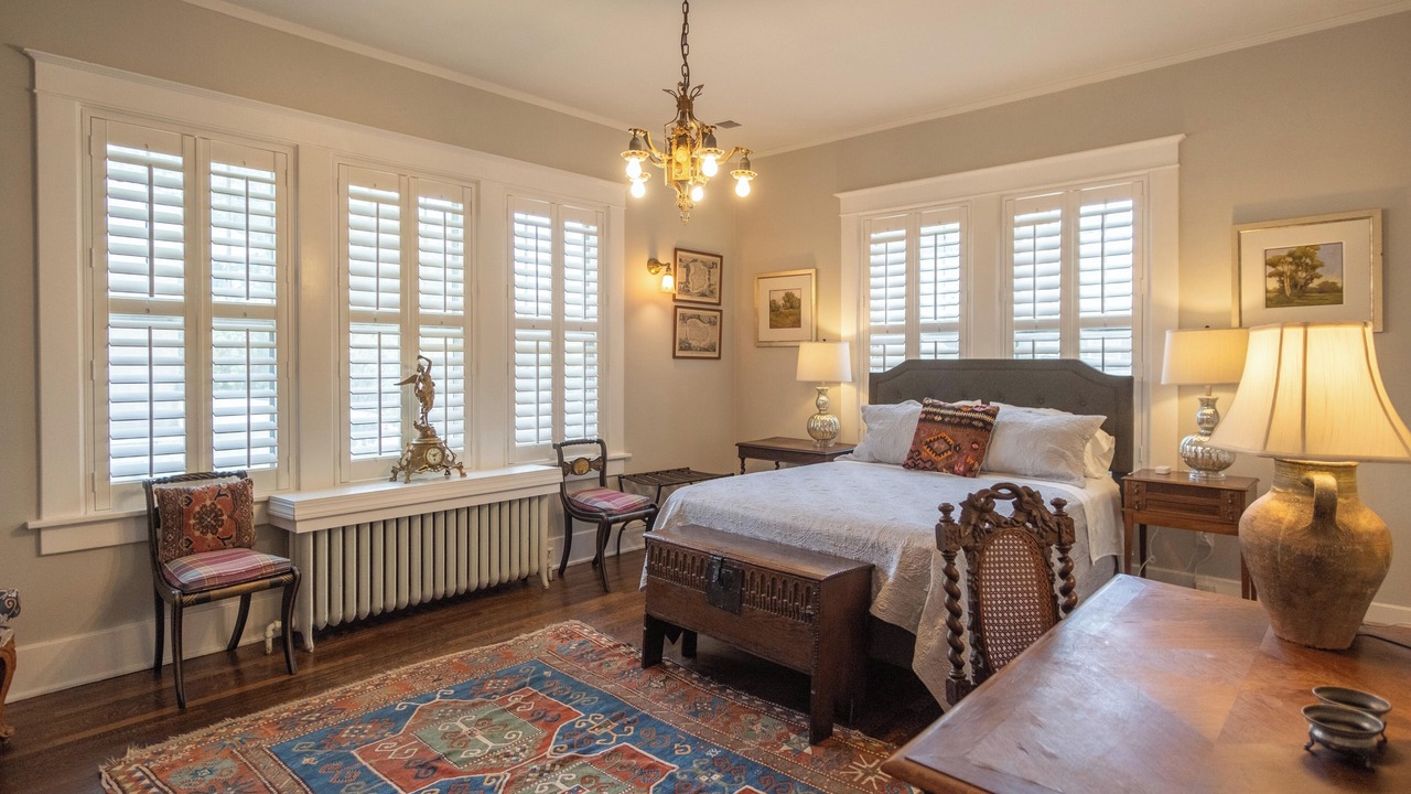 Photo of Bedroom in Central Gardens