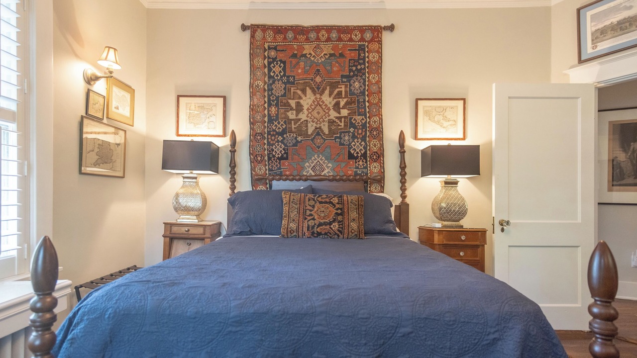Photo of Bedroom in Central Gardens